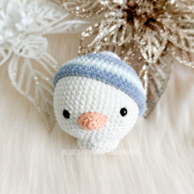 Load image into Gallery viewer, Christmas Baubles Crochet Pattern Vol 2
