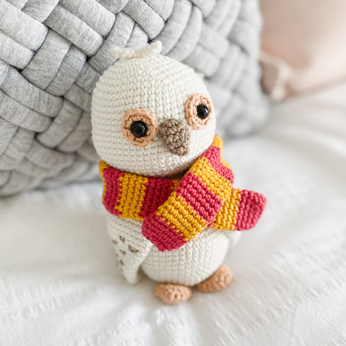 snowy owl crochet Amigurumi pattern toy