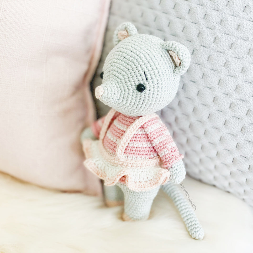 mouse crochet Amigurumi toy pattern