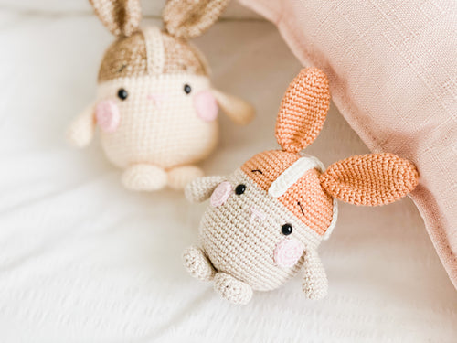 hot cross bunny easter crochet Amigurumi pattern